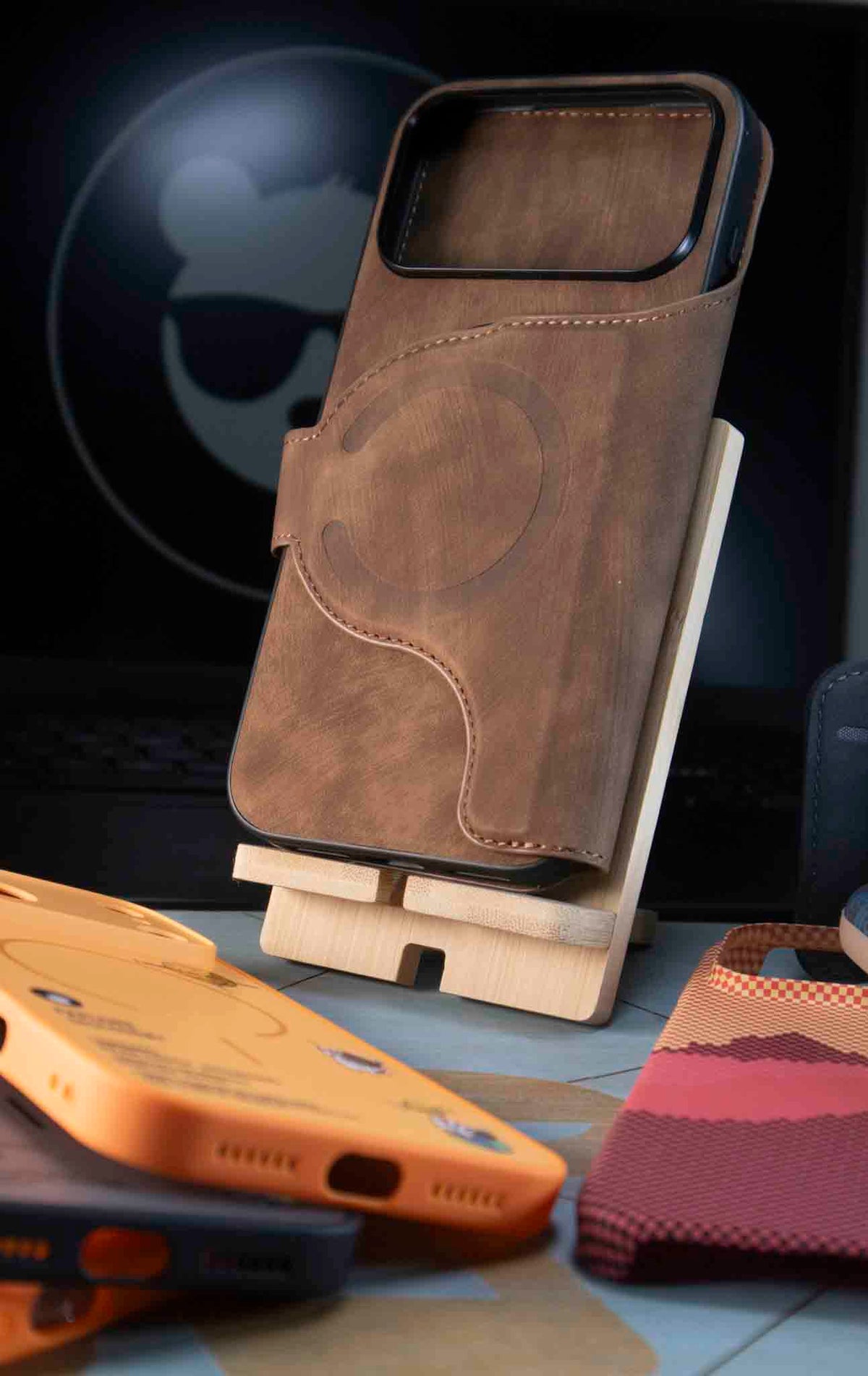 Carcasa Cartera de Cuero con Tapa y MagSafe para iPhone 16